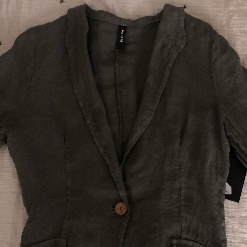 Simple blazer style